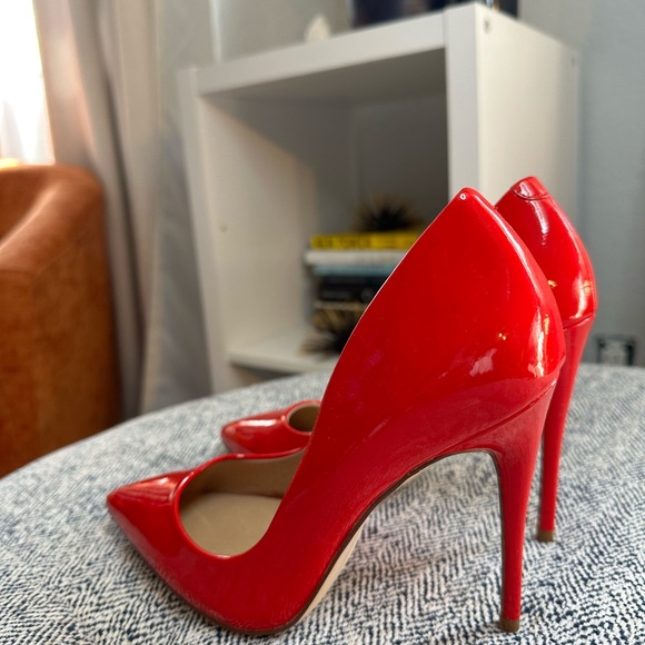 Steve Madden Red VALA Pump heel size 6 - Picture 3 of 5